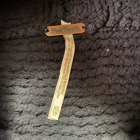 Free People Black Thick Sweater - Picture 2 of 2